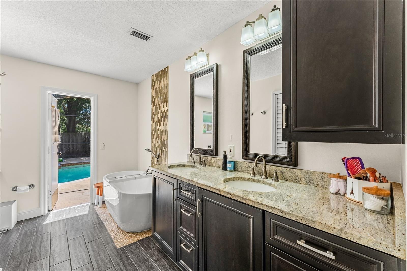 LAKE WAUNATTA WOODS - Residential