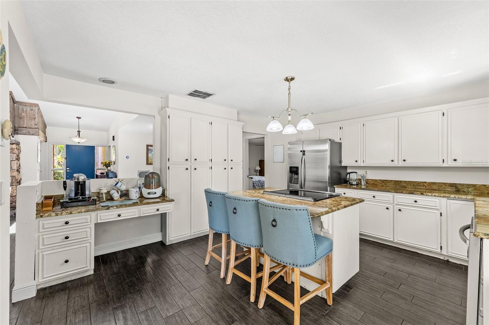 LAKE WAUNATTA WOODS - Residential