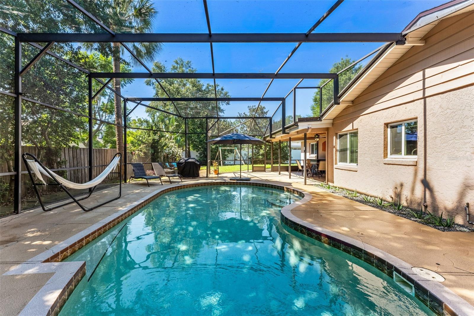 LAKE WAUNATTA WOODS - Residential