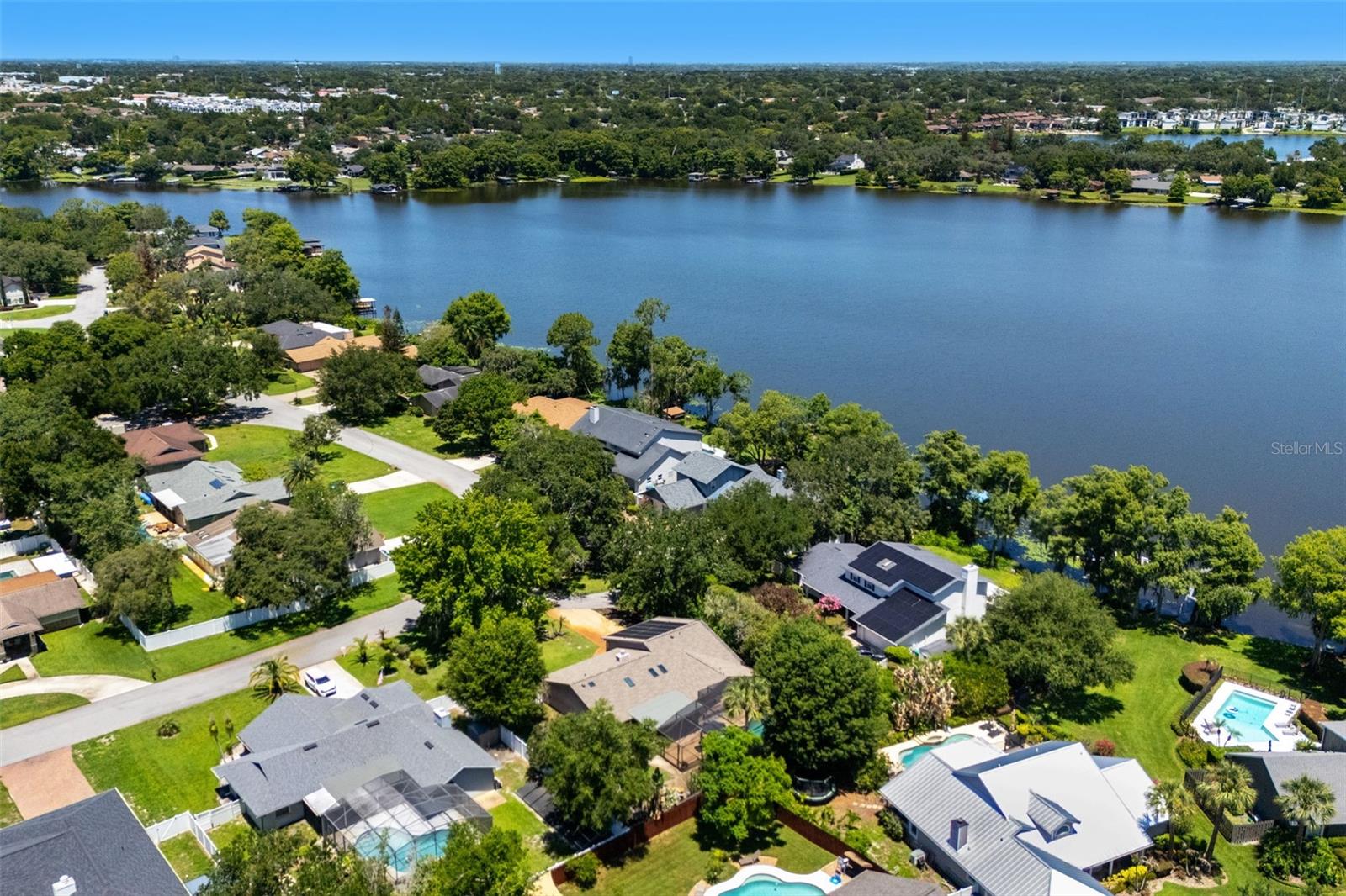 LAKE WAUNATTA WOODS - Residential