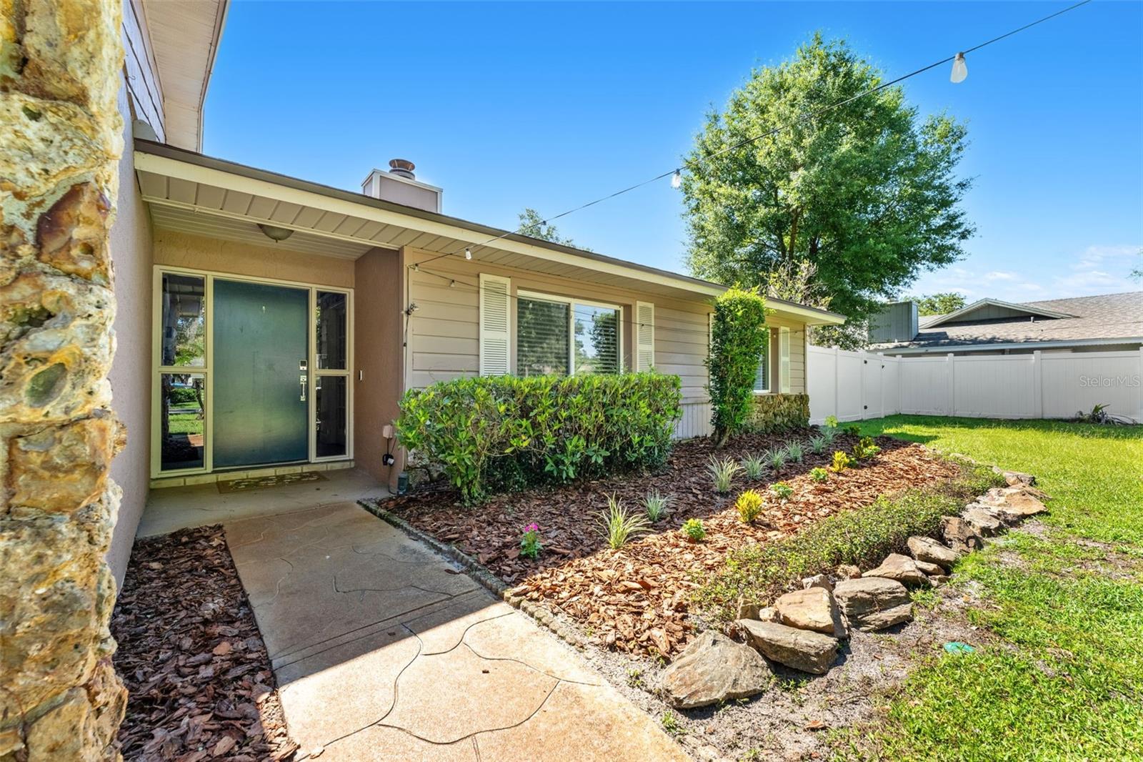 LAKE WAUNATTA WOODS - Residential