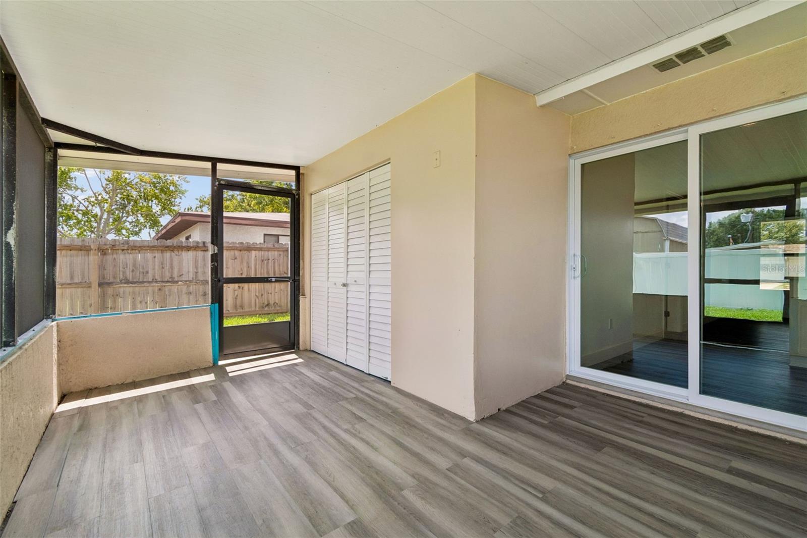 GANDY GARDENS 5 - Residential