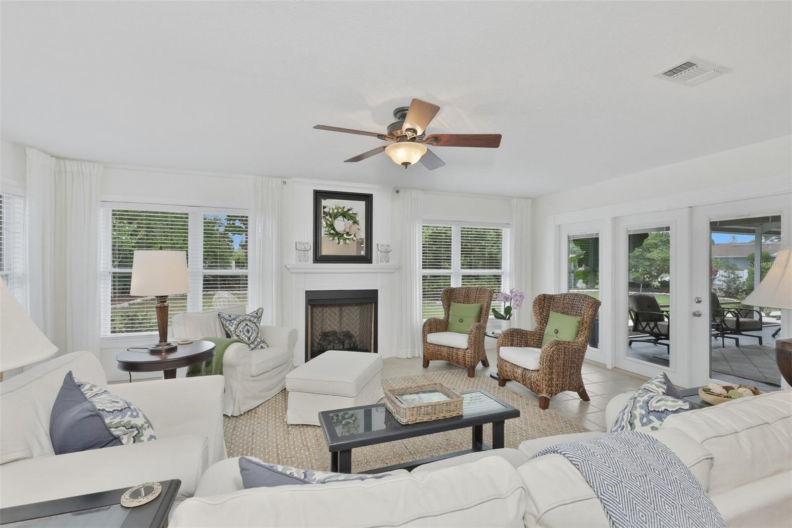 SUN CITY CENTER UNIT 35 - Residential