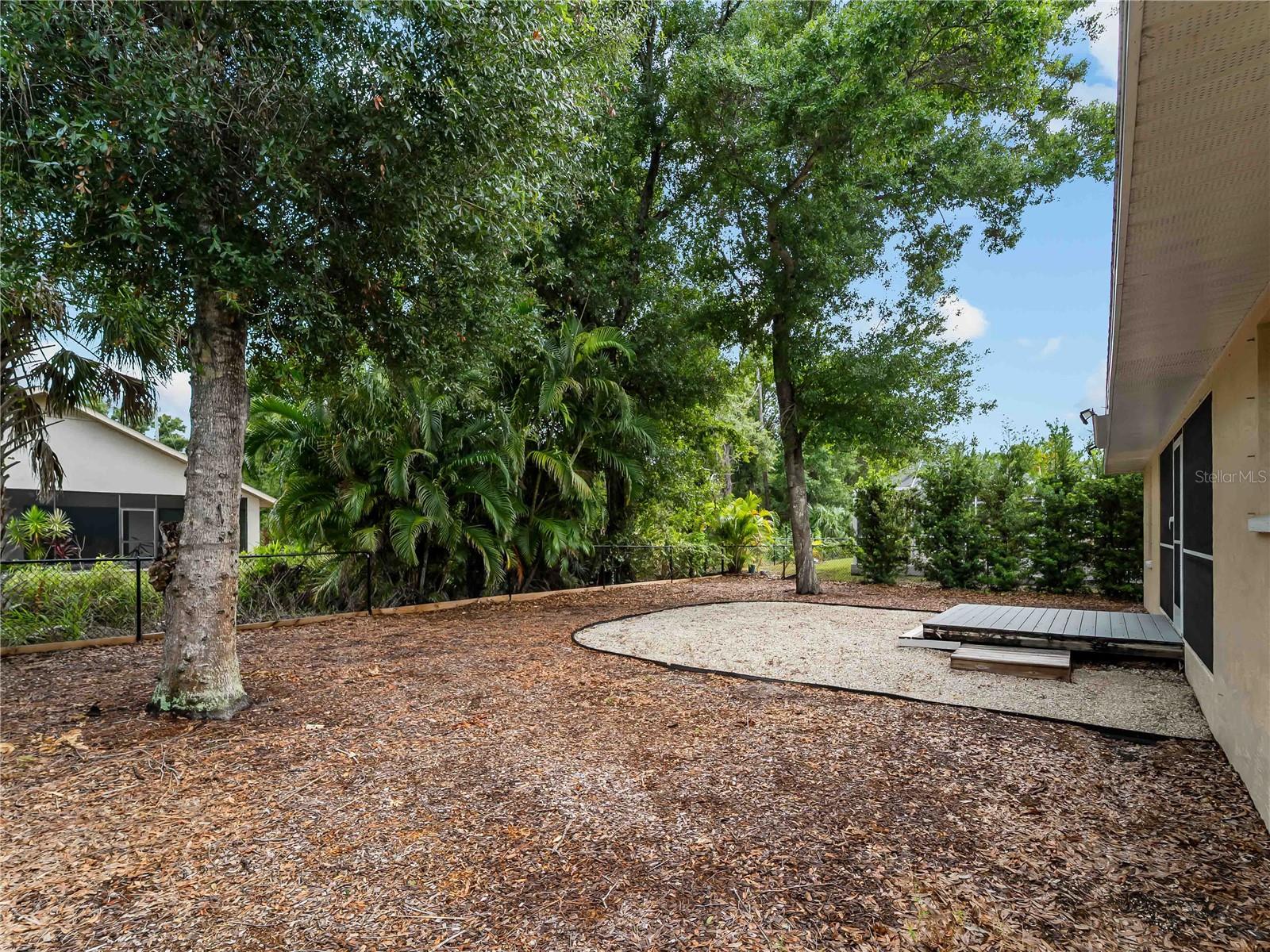 ROTONDA LAKES - Residential