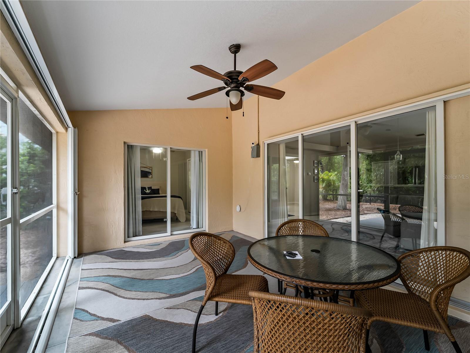 ROTONDA LAKES - Residential