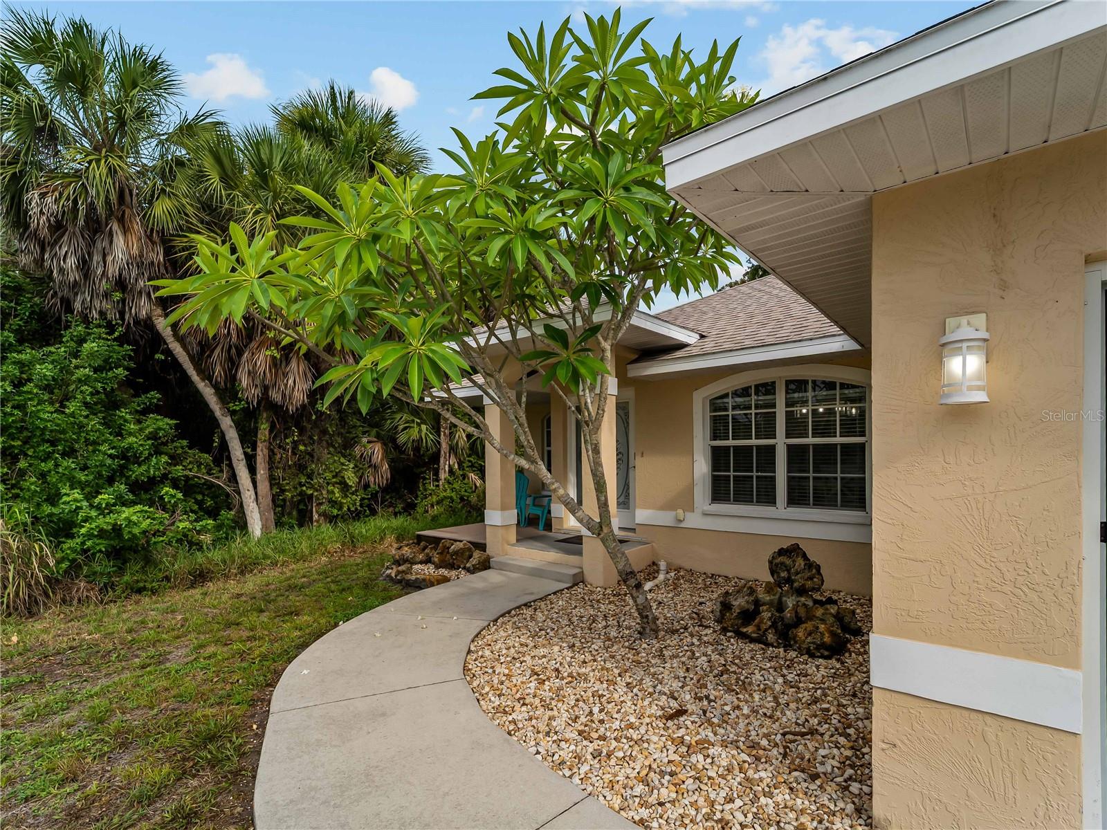 ROTONDA LAKES - Residential