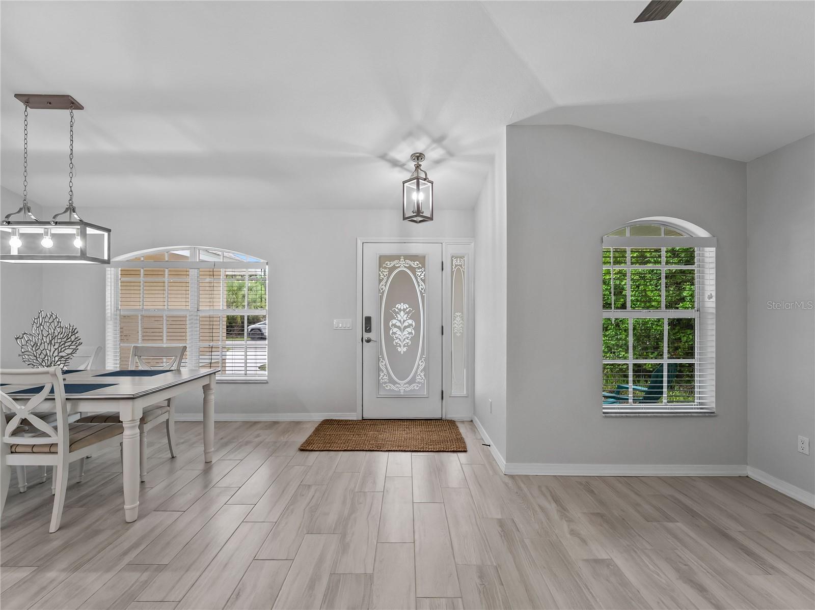 ROTONDA LAKES - Residential