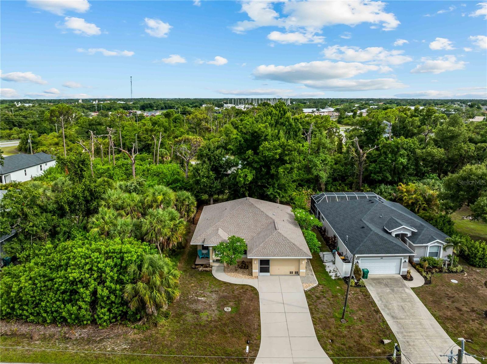 ROTONDA LAKES - Residential