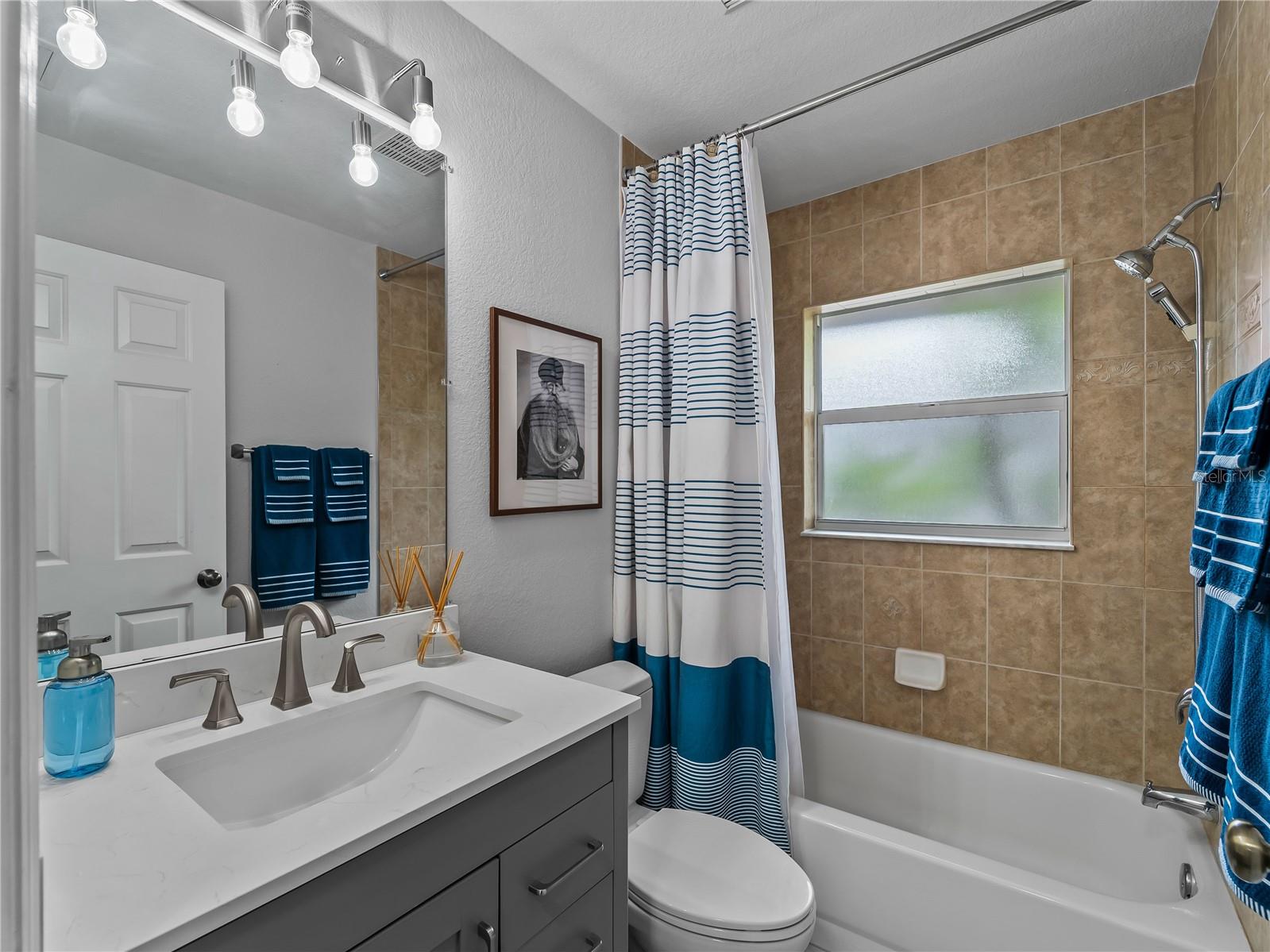 ROTONDA LAKES - Residential