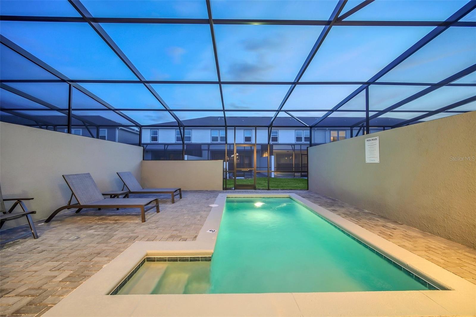 WINDSOR ISLAND RESIDENCE PH 3 - Residential