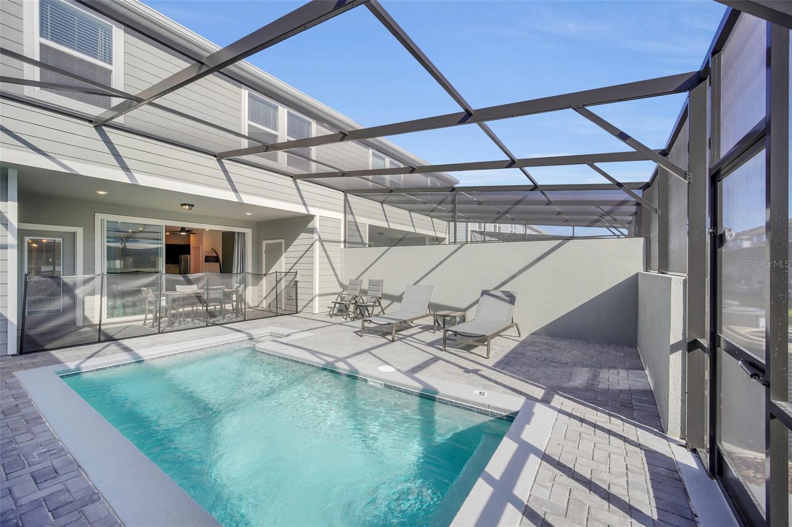 WINDSOR ISLAND RESIDENCE PH 3 - Residential