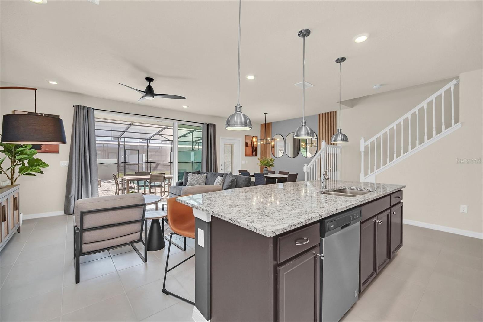 WINDSOR ISLAND RESIDENCE PH 3 - Residential