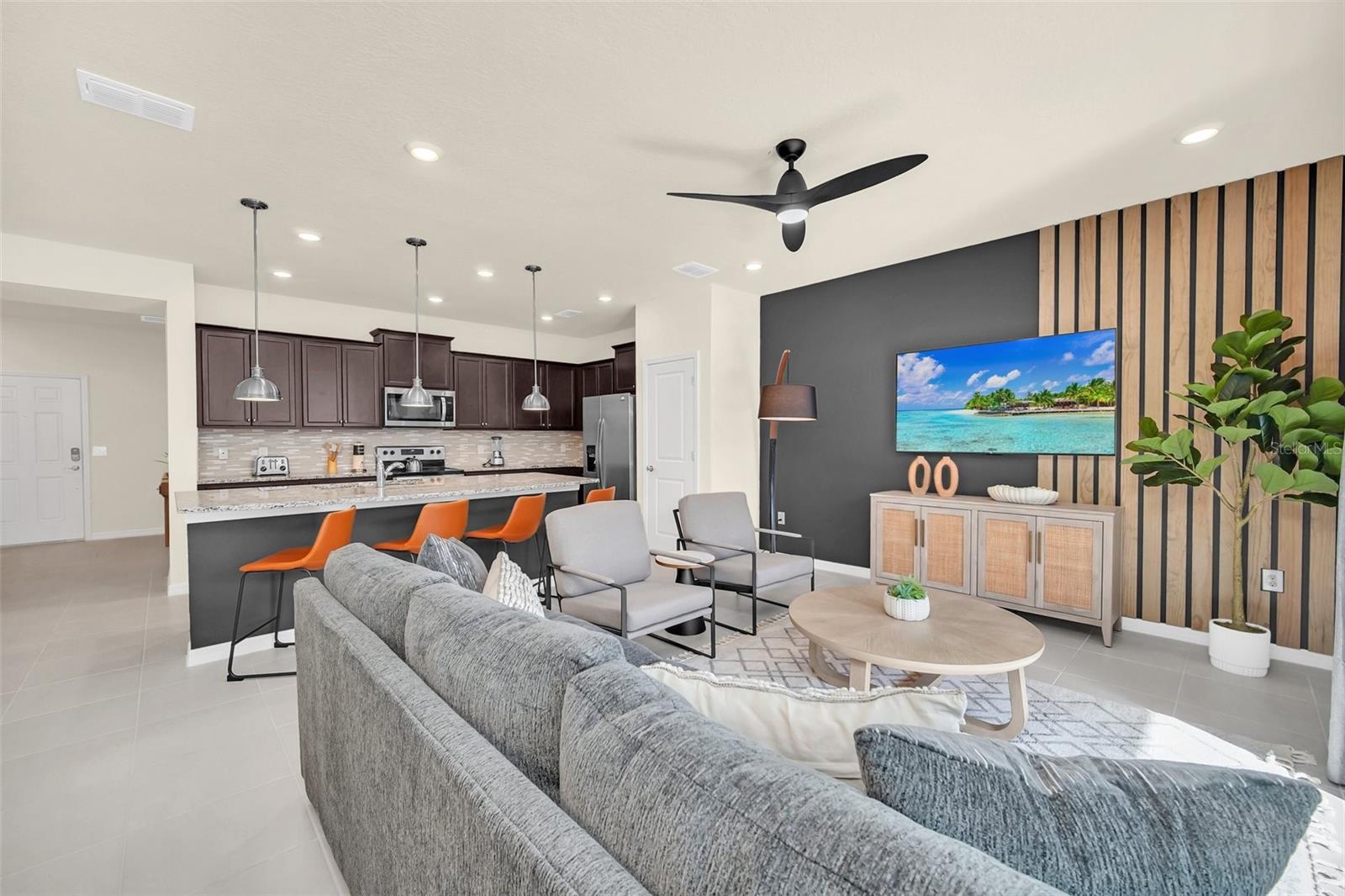 WINDSOR ISLAND RESIDENCE PH 3 - Residential