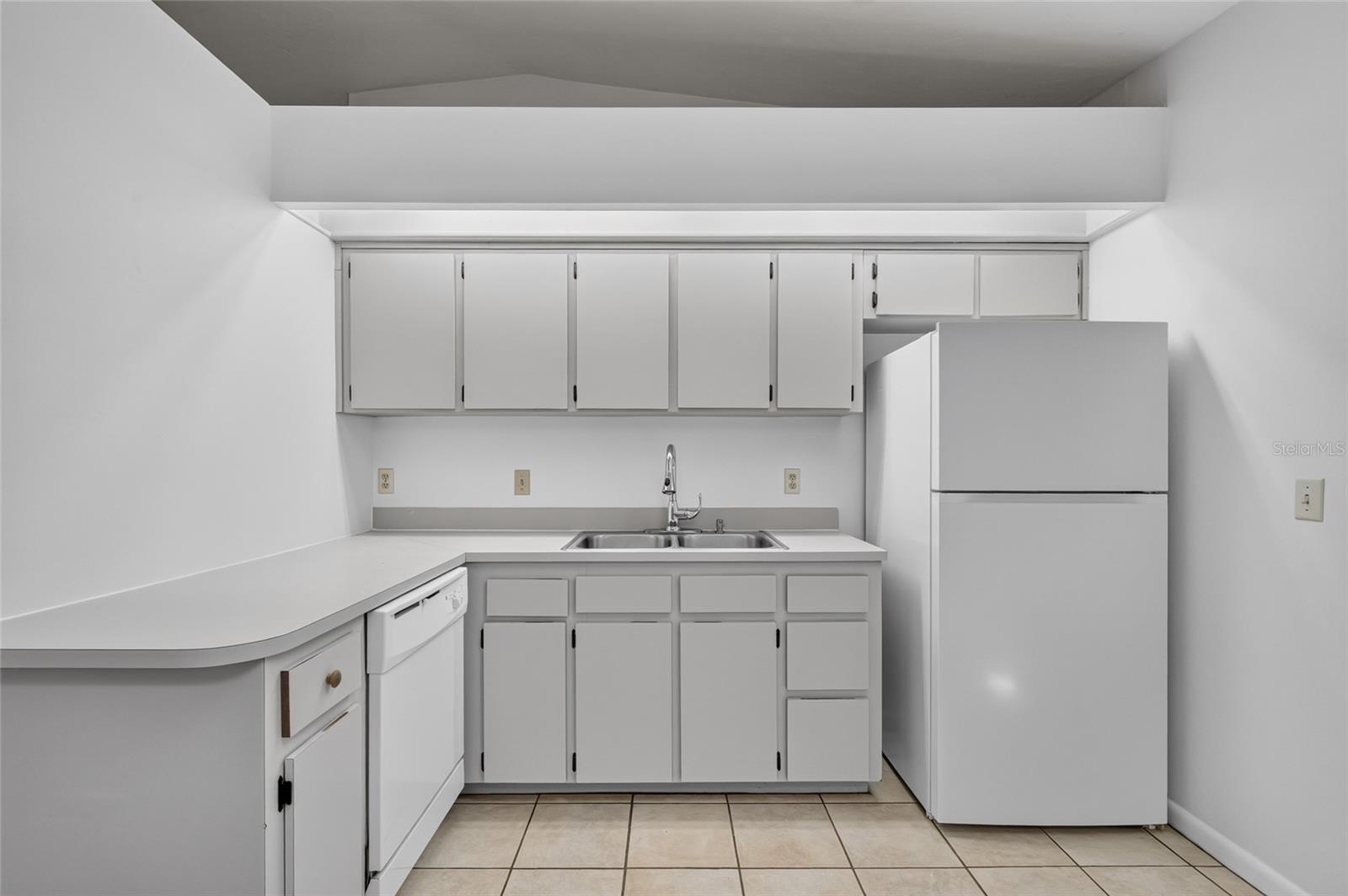 SUMMER CREEK PH I - Residential