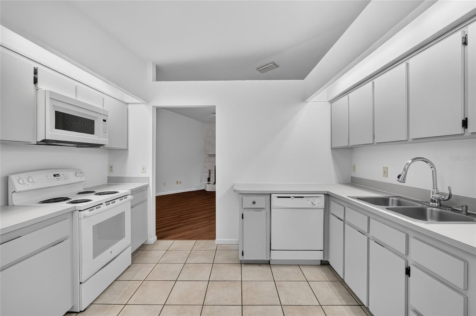 SUMMER CREEK PH I - Residential