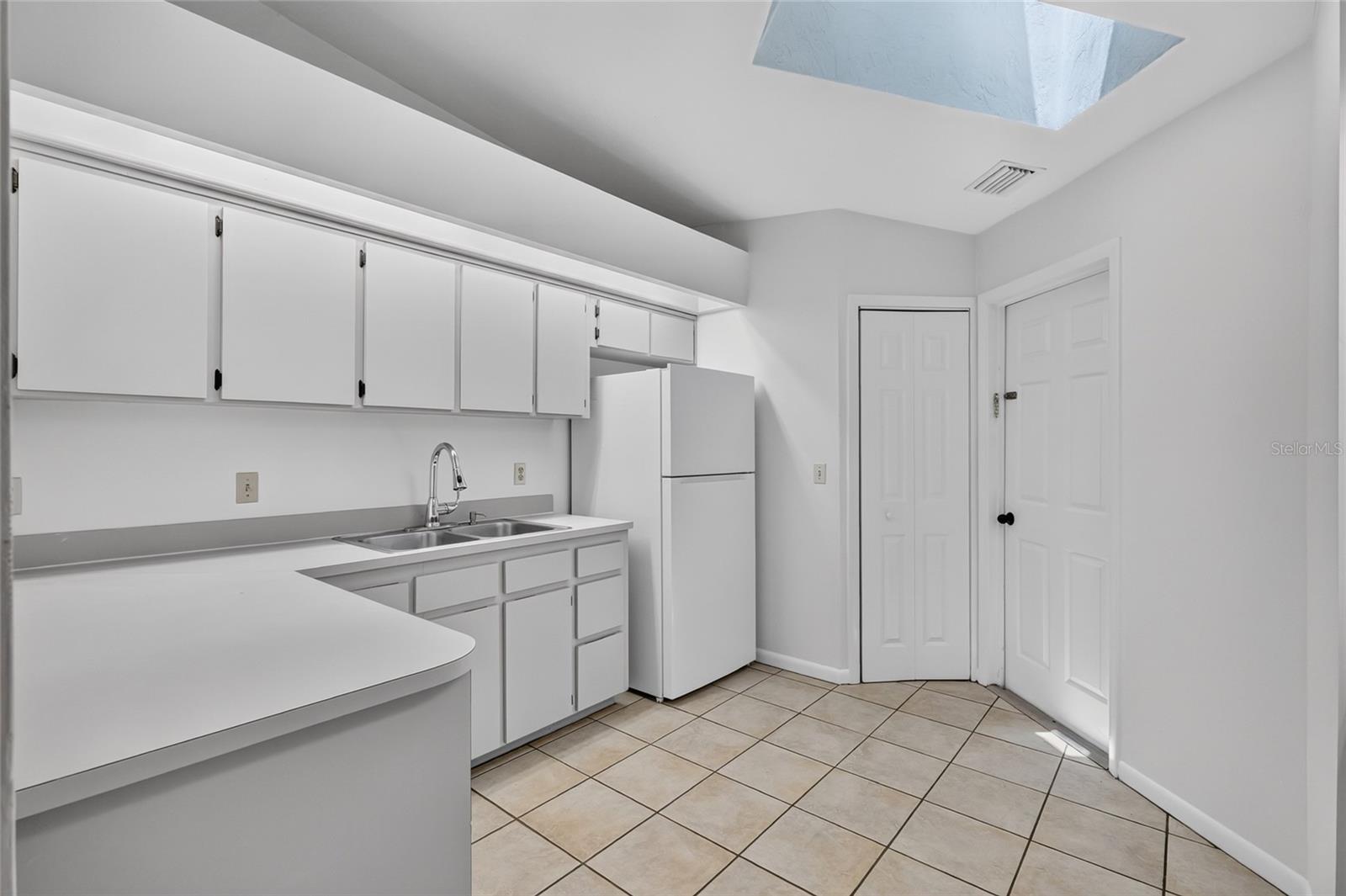 SUMMER CREEK PH I - Residential