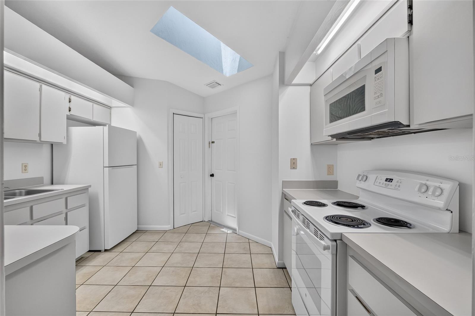 SUMMER CREEK PH I - Residential