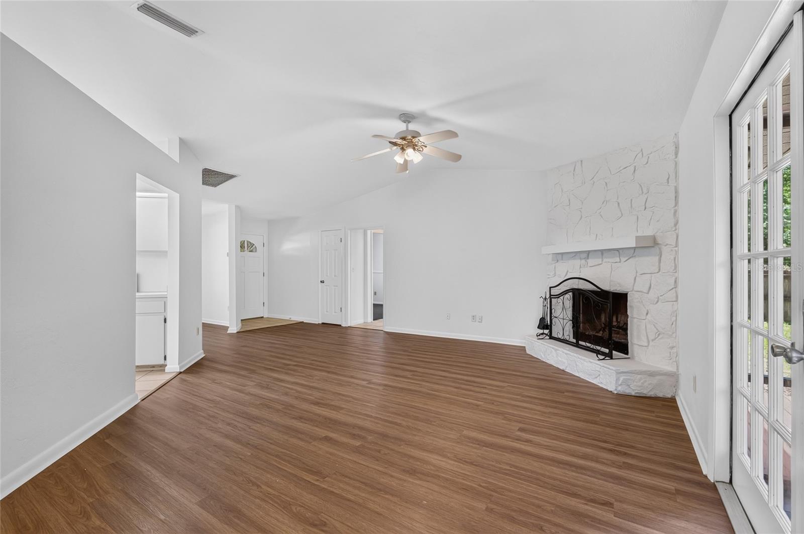 SUMMER CREEK PH I - Residential