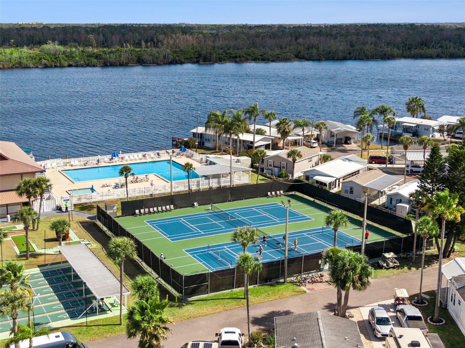 OUTDOOR RESORTS AMERICA - Residential