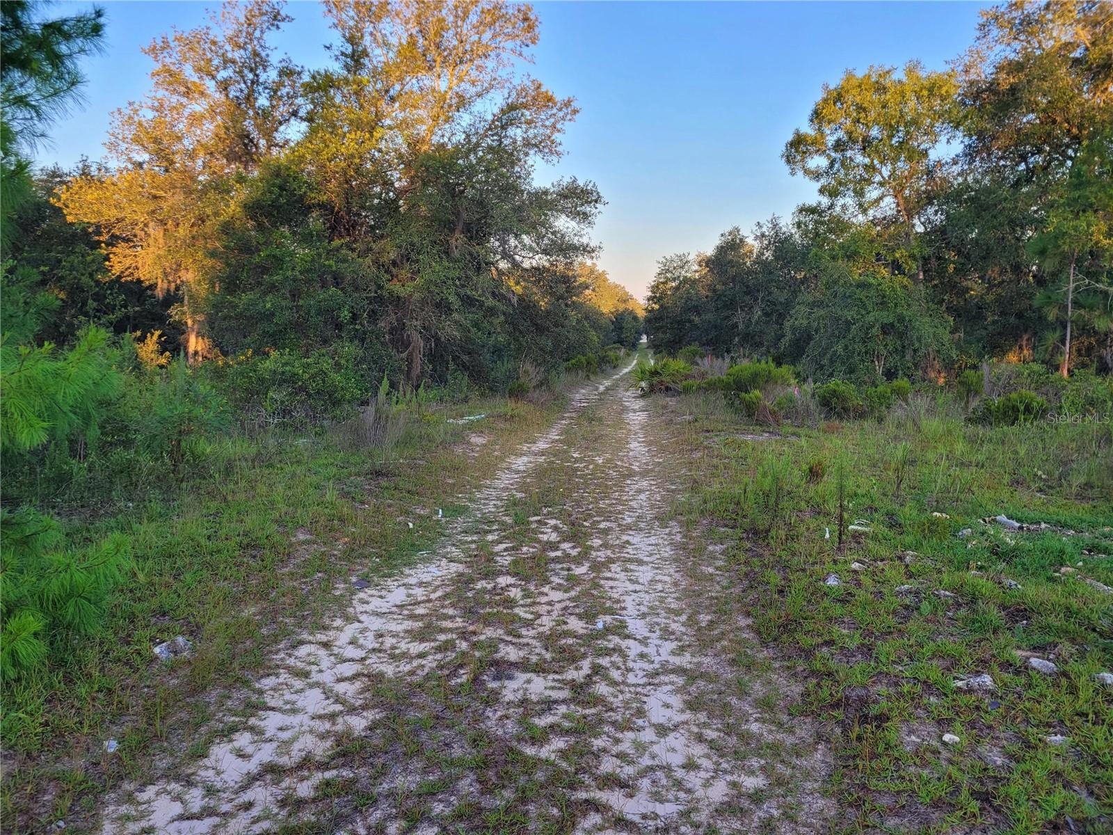 OAK RIDGE ESTATES - Land