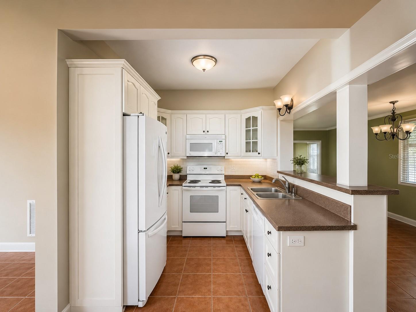 LAKE KNOWLES TERRACE ADD 02 - Residential Lease