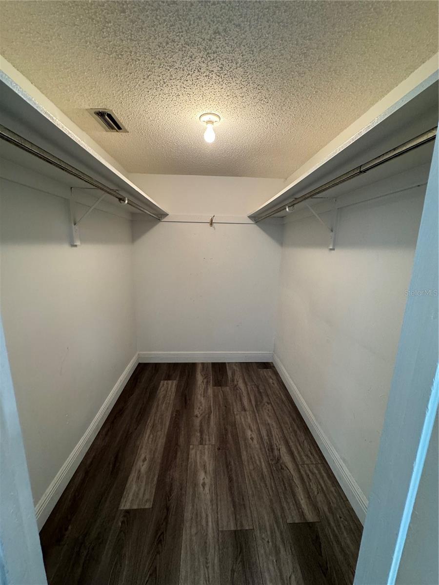SANDLEWOOD CONDO - Residential