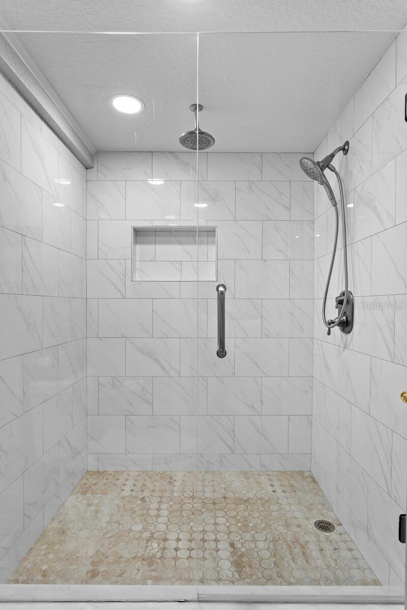 MARINERS LIGHT CONDO - Residential