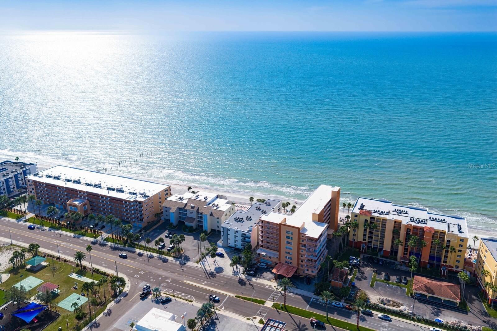 MARINERS LIGHT CONDO - Residential