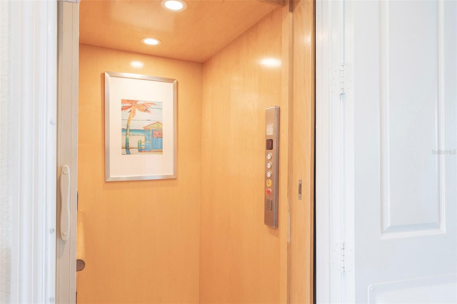 LANDINGS AT CORAL CREEK - Residential