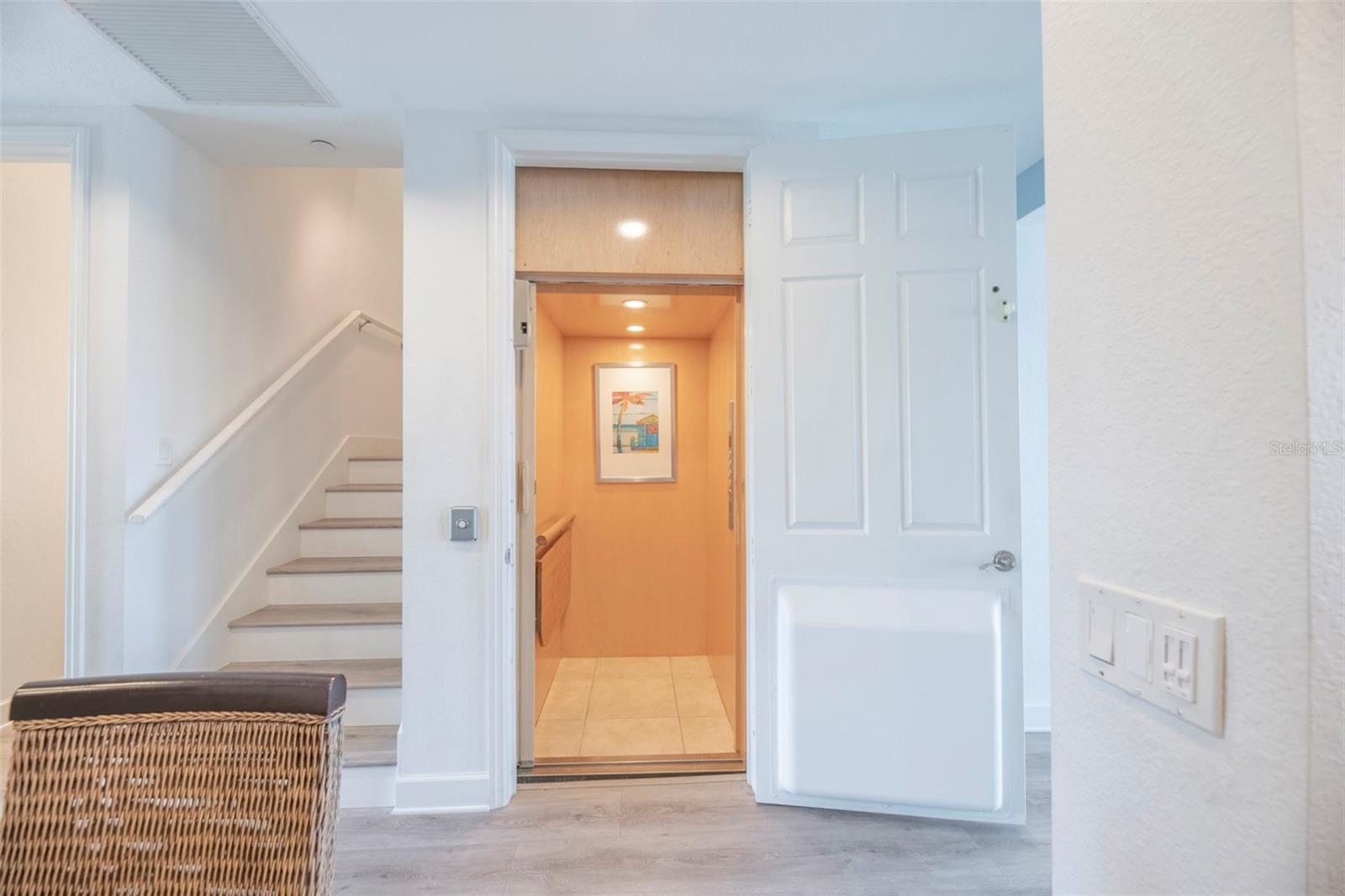LANDINGS AT CORAL CREEK - Residential
