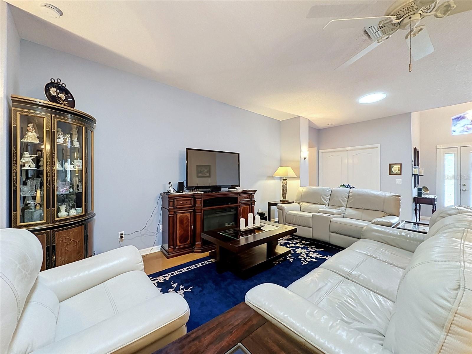 KINGS RIDGE - Residential