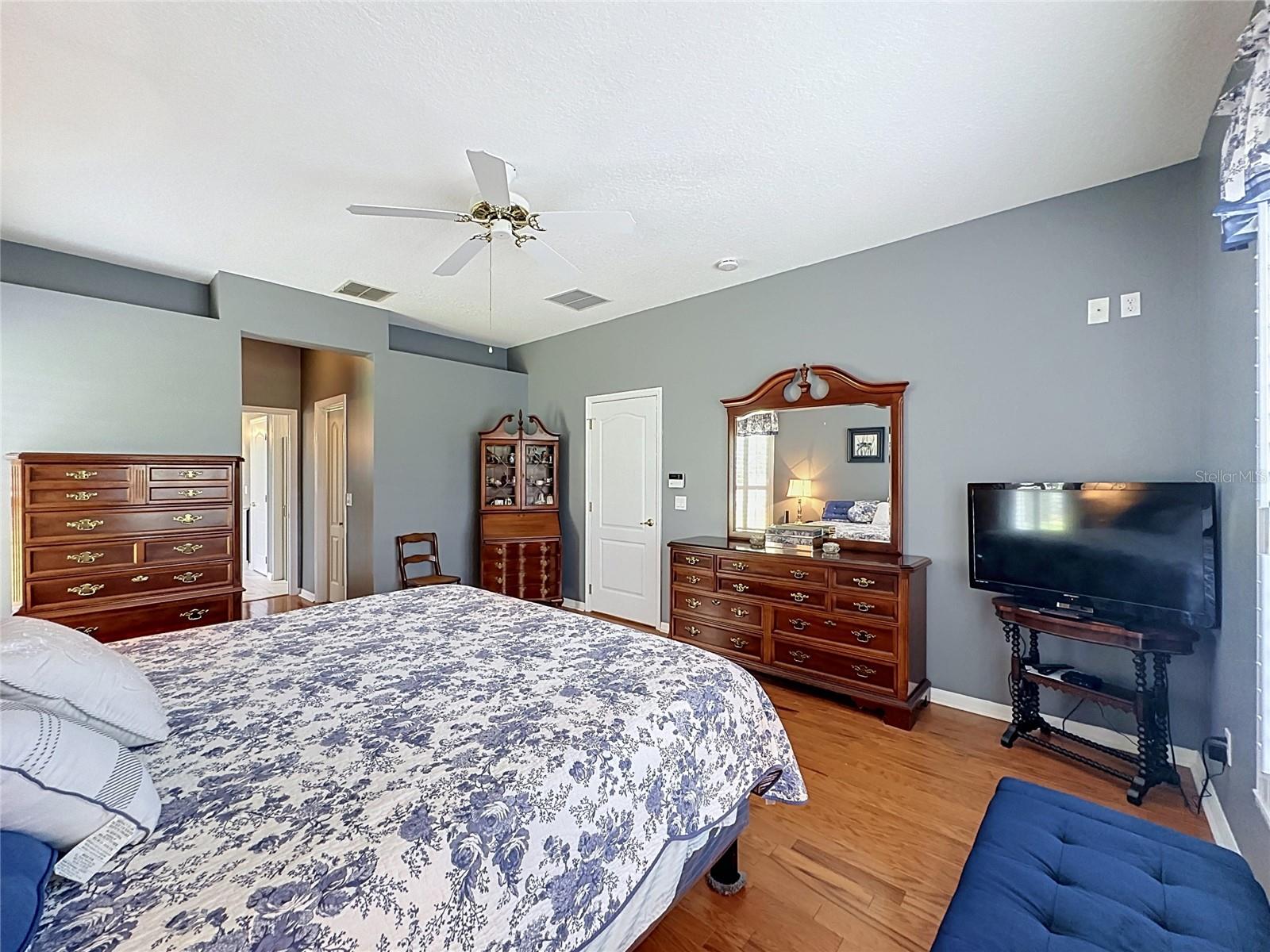 KINGS RIDGE - Residential