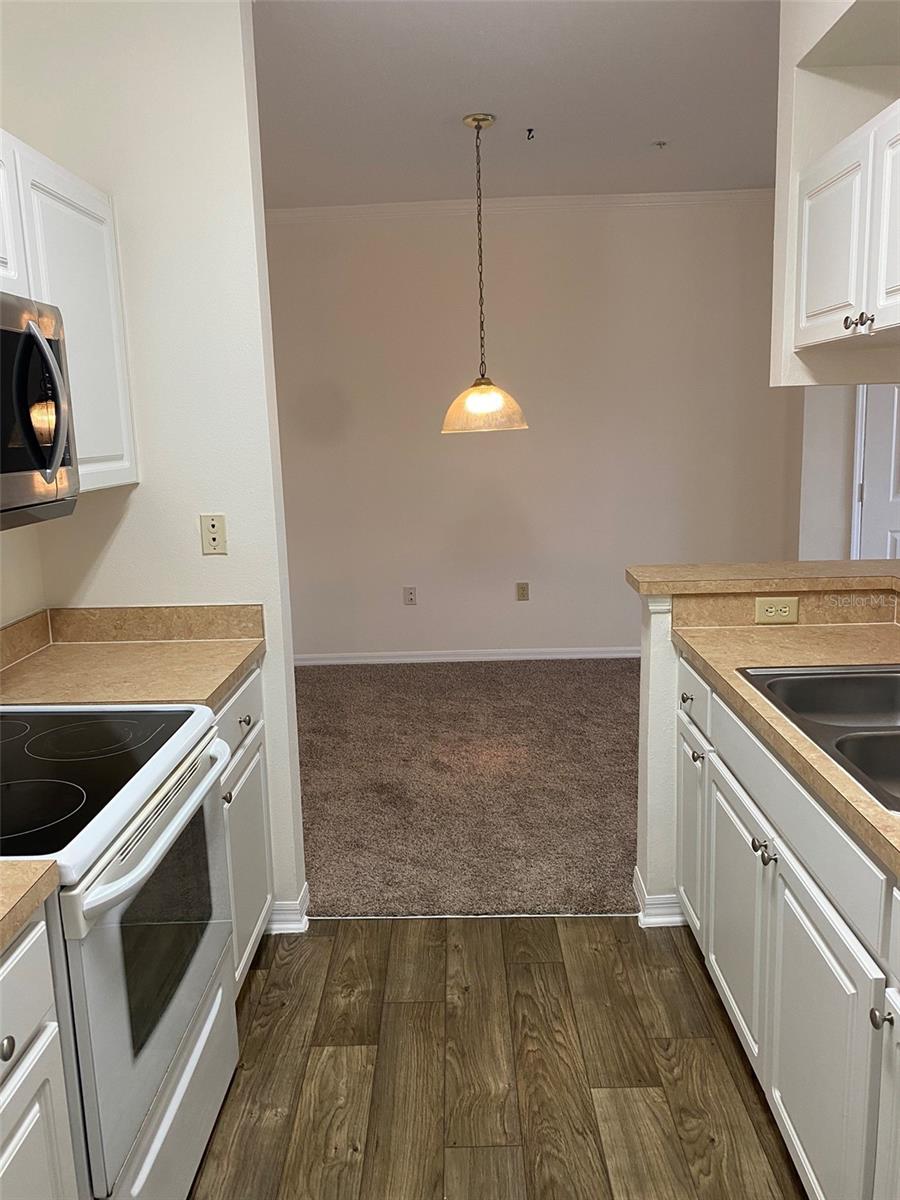 PINNACLE AT CARROLLWOOD - Residential Lease