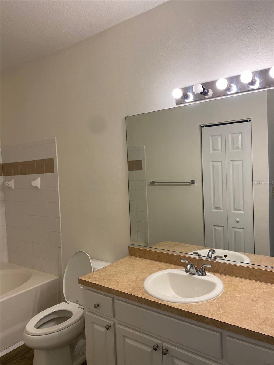 PINNACLE AT CARROLLWOOD - Residential Lease