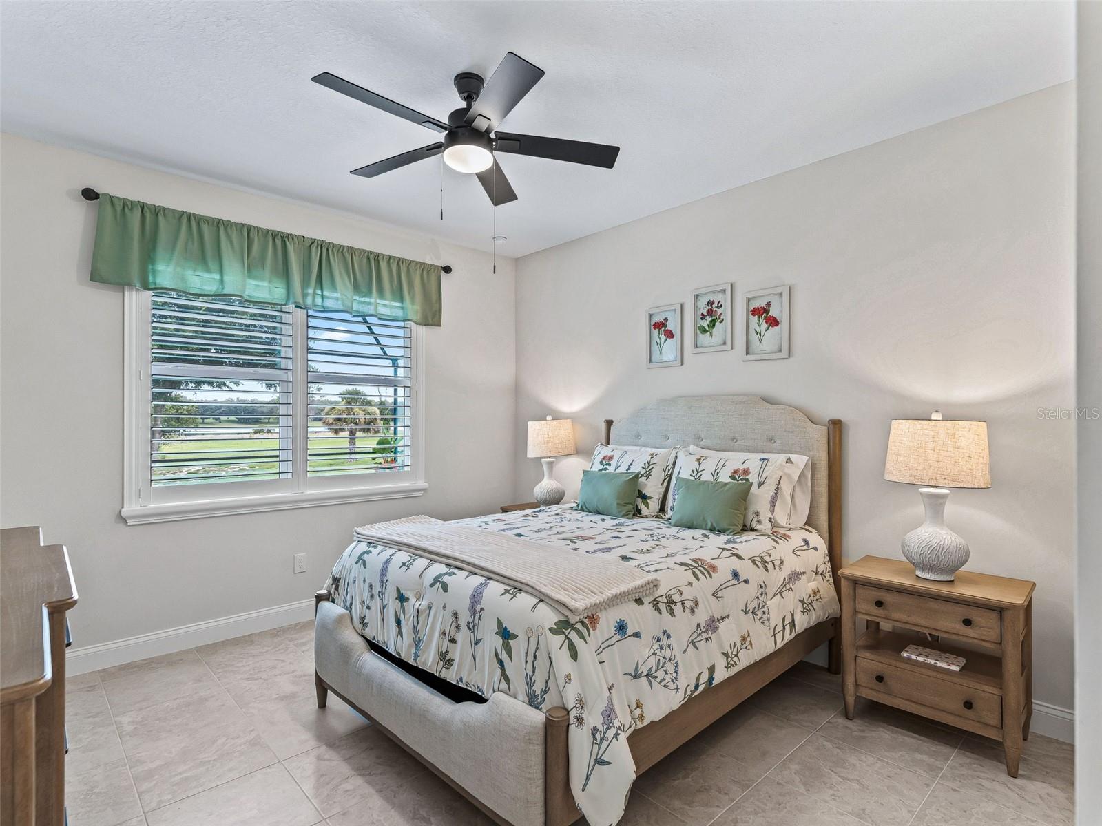 OAK POINTE SUB - Residential