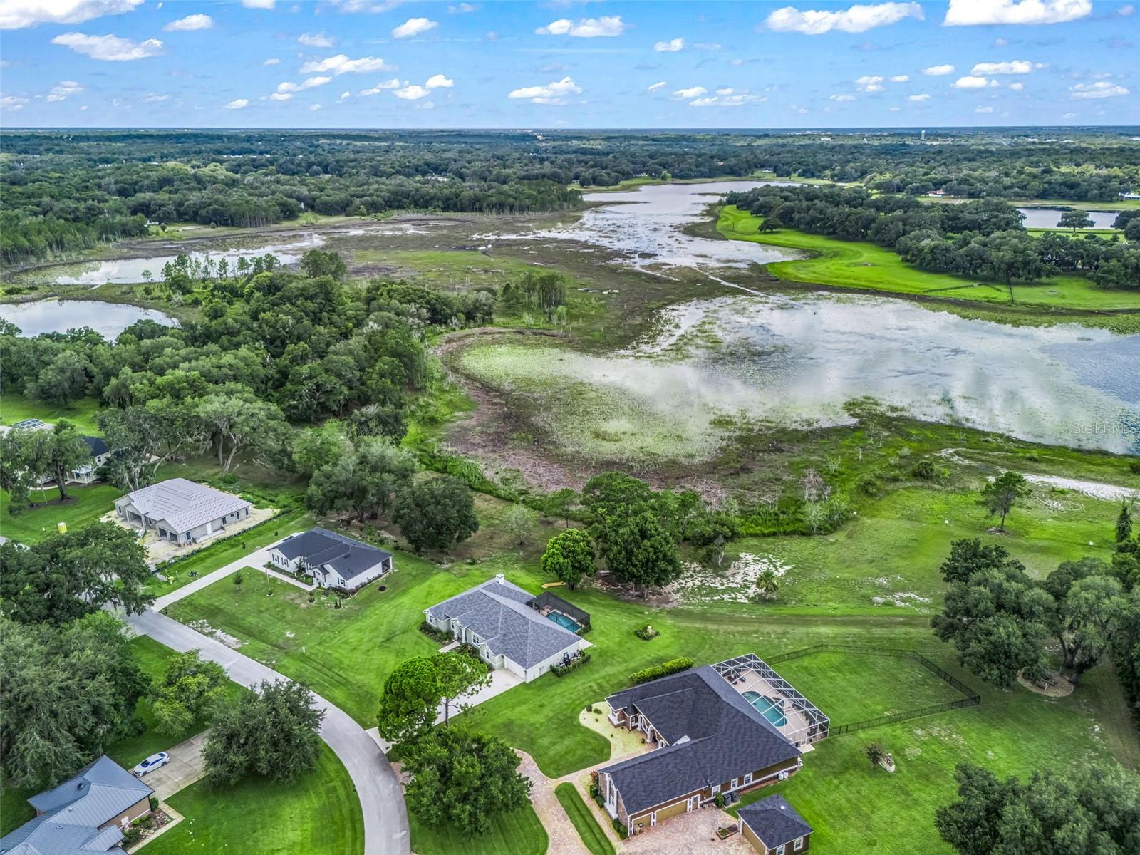 OAK POINTE SUB - Residential
