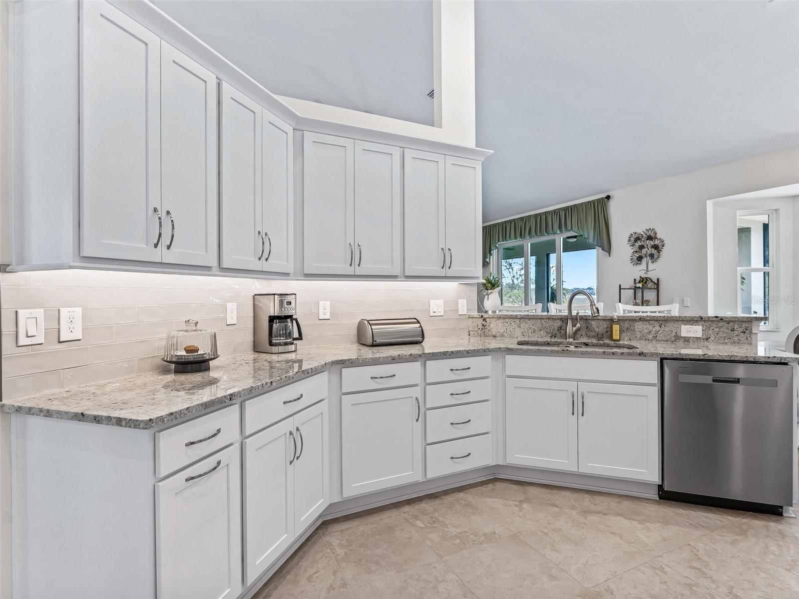 OAK POINTE SUB - Residential