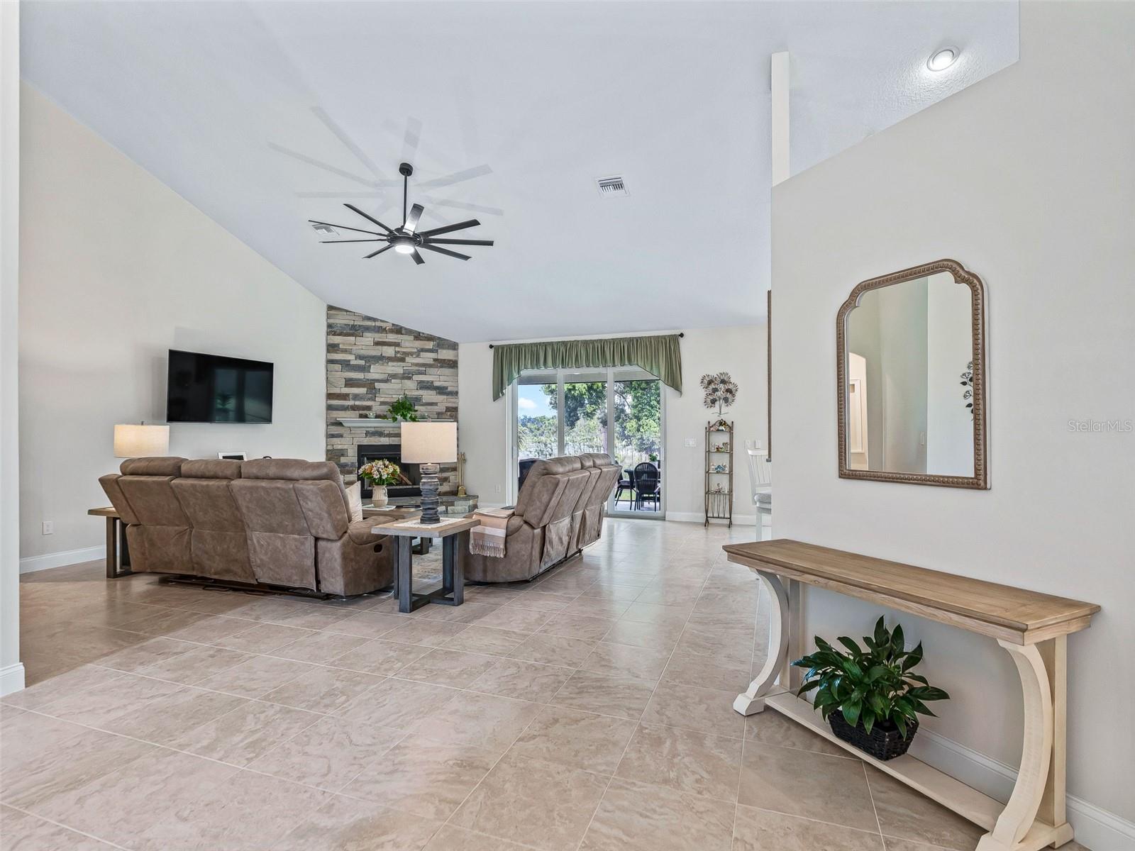 OAK POINTE SUB - Residential