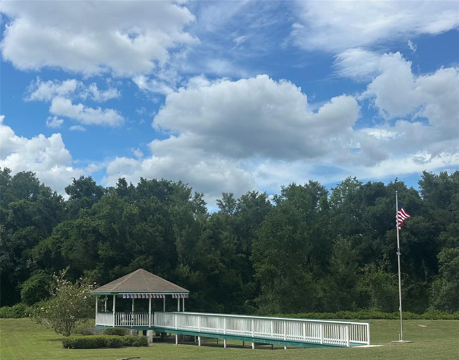 OAK POINTE SUB - Residential