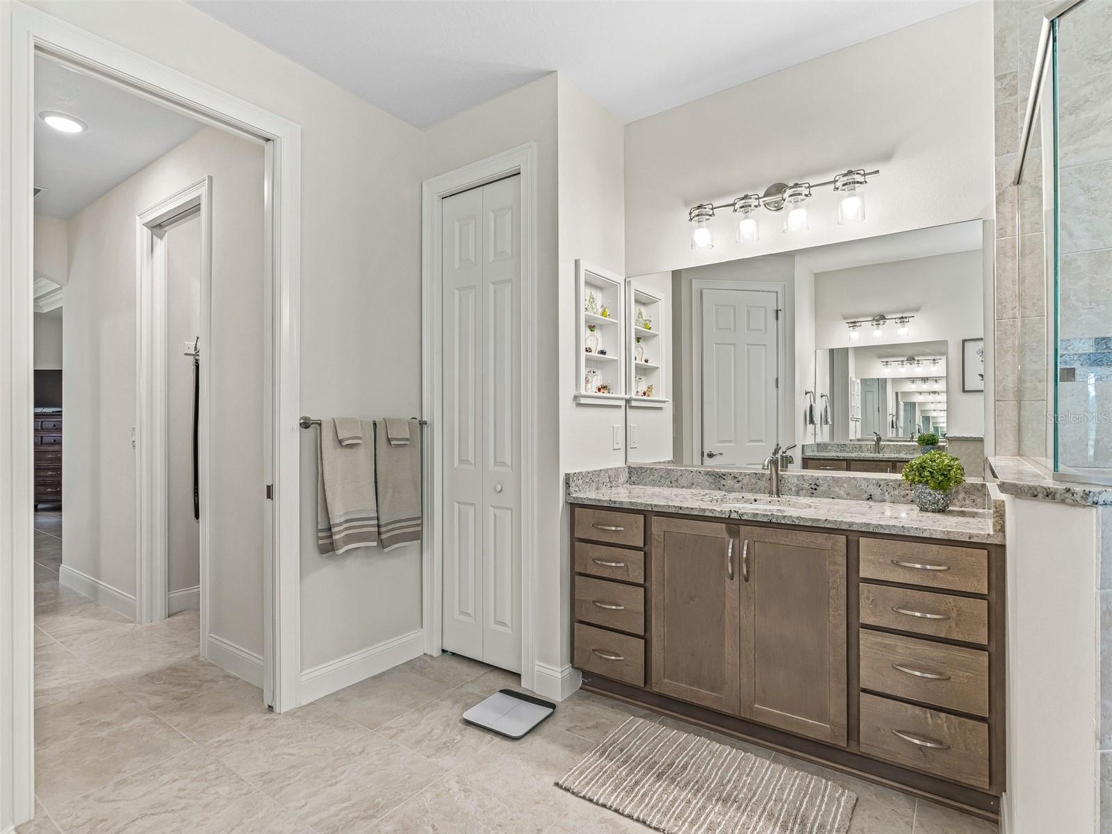 OAK POINTE SUB - Residential