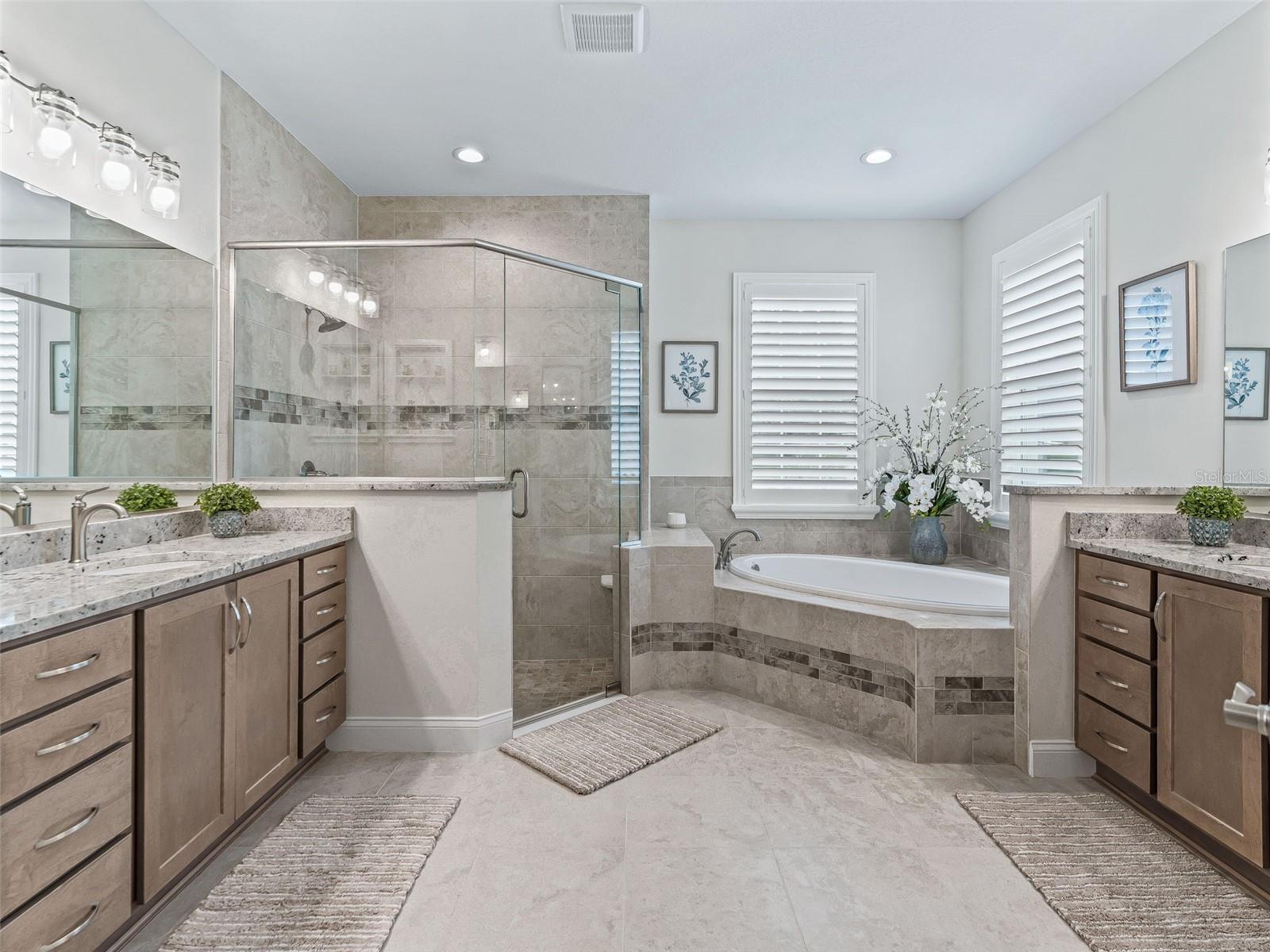 OAK POINTE SUB - Residential