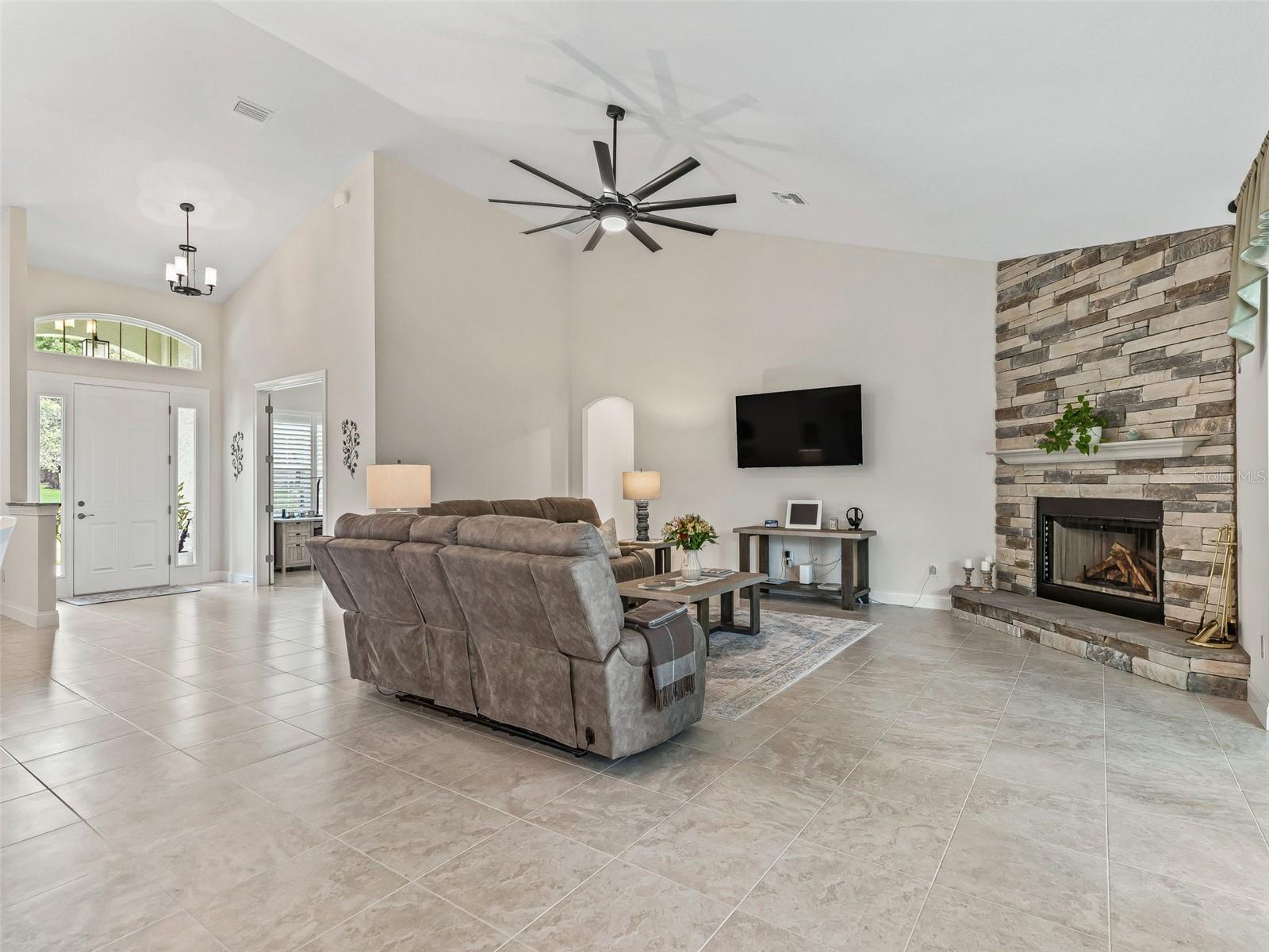 OAK POINTE SUB - Residential