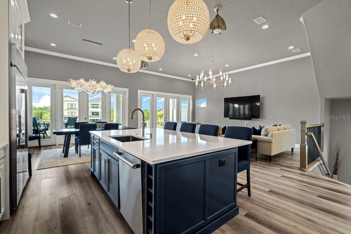 YACHT HARBOR VILLAGE - Residential