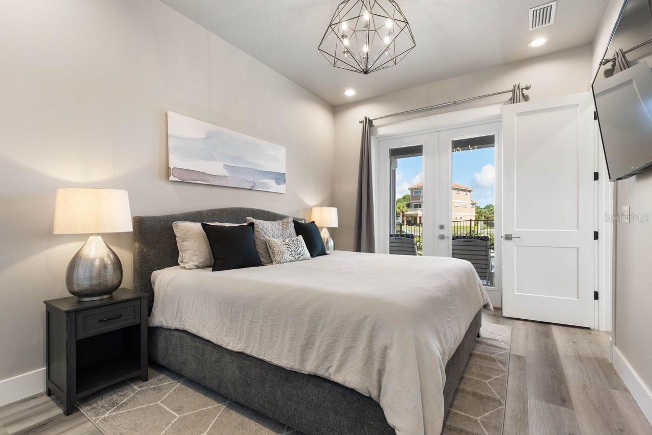 YACHT HARBOR VILLAGE - Residential