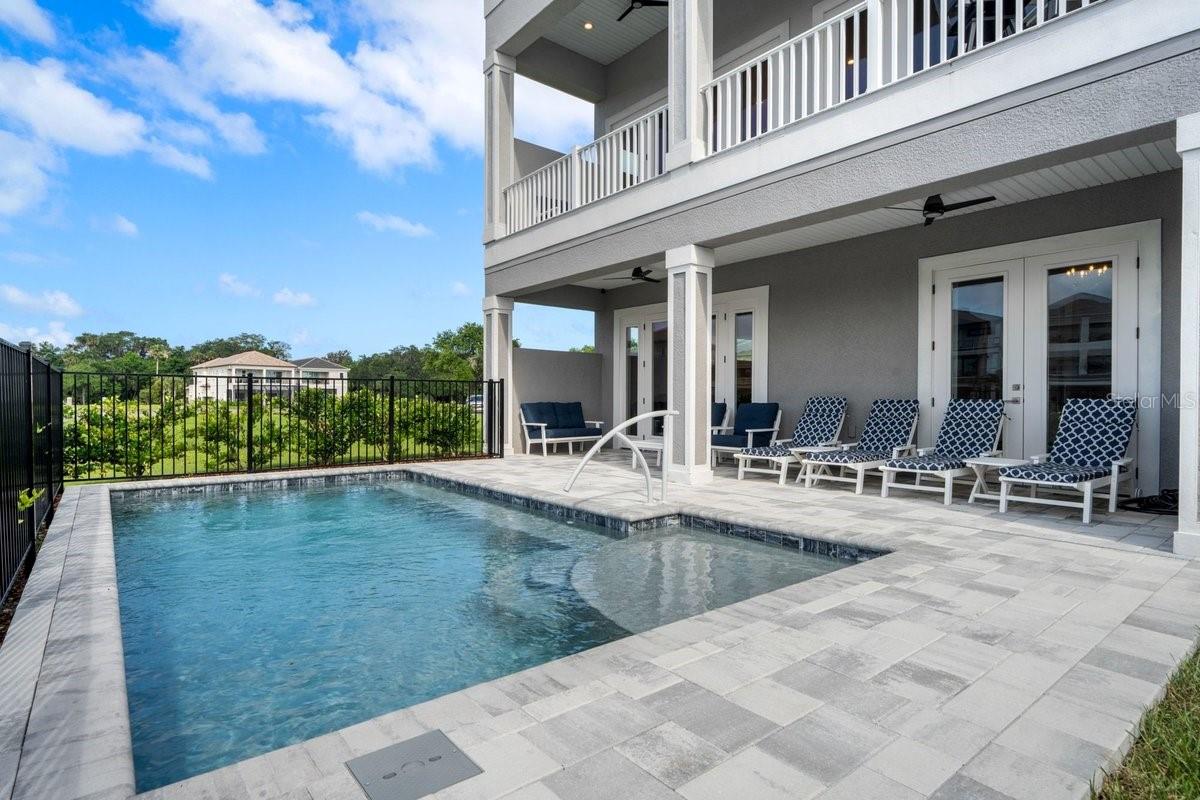 YACHT HARBOR VILLAGE - Residential