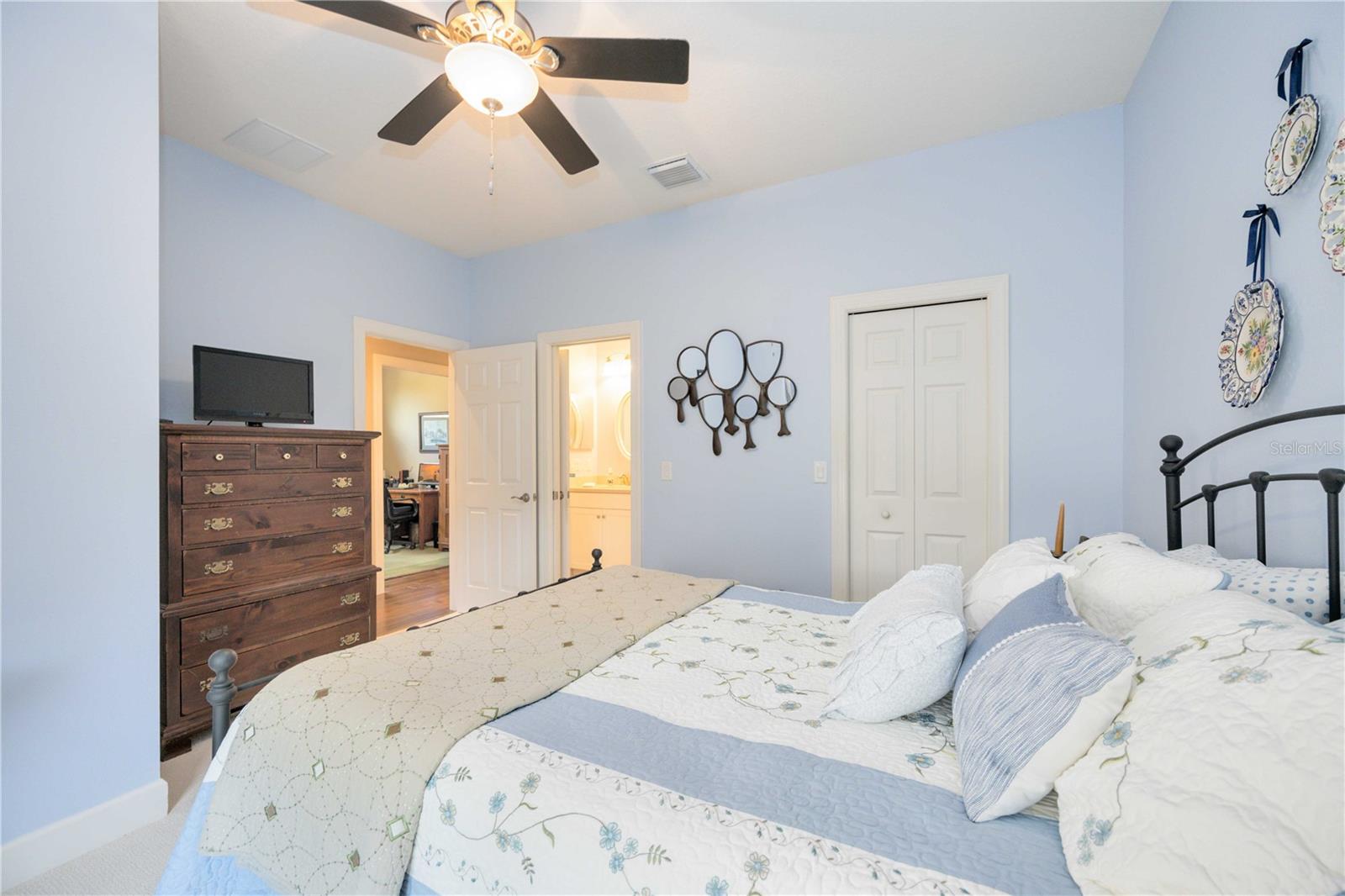 ESPLANADE GOLF & COUNTRY CLUB - Residential