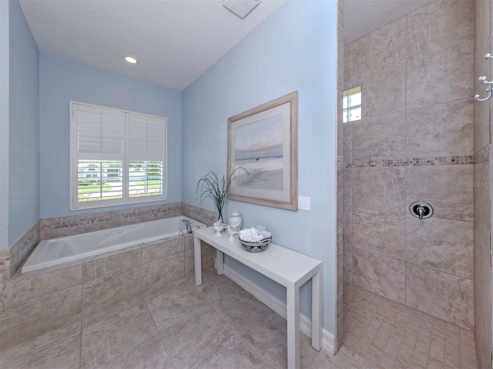 STONE WALK - Residential