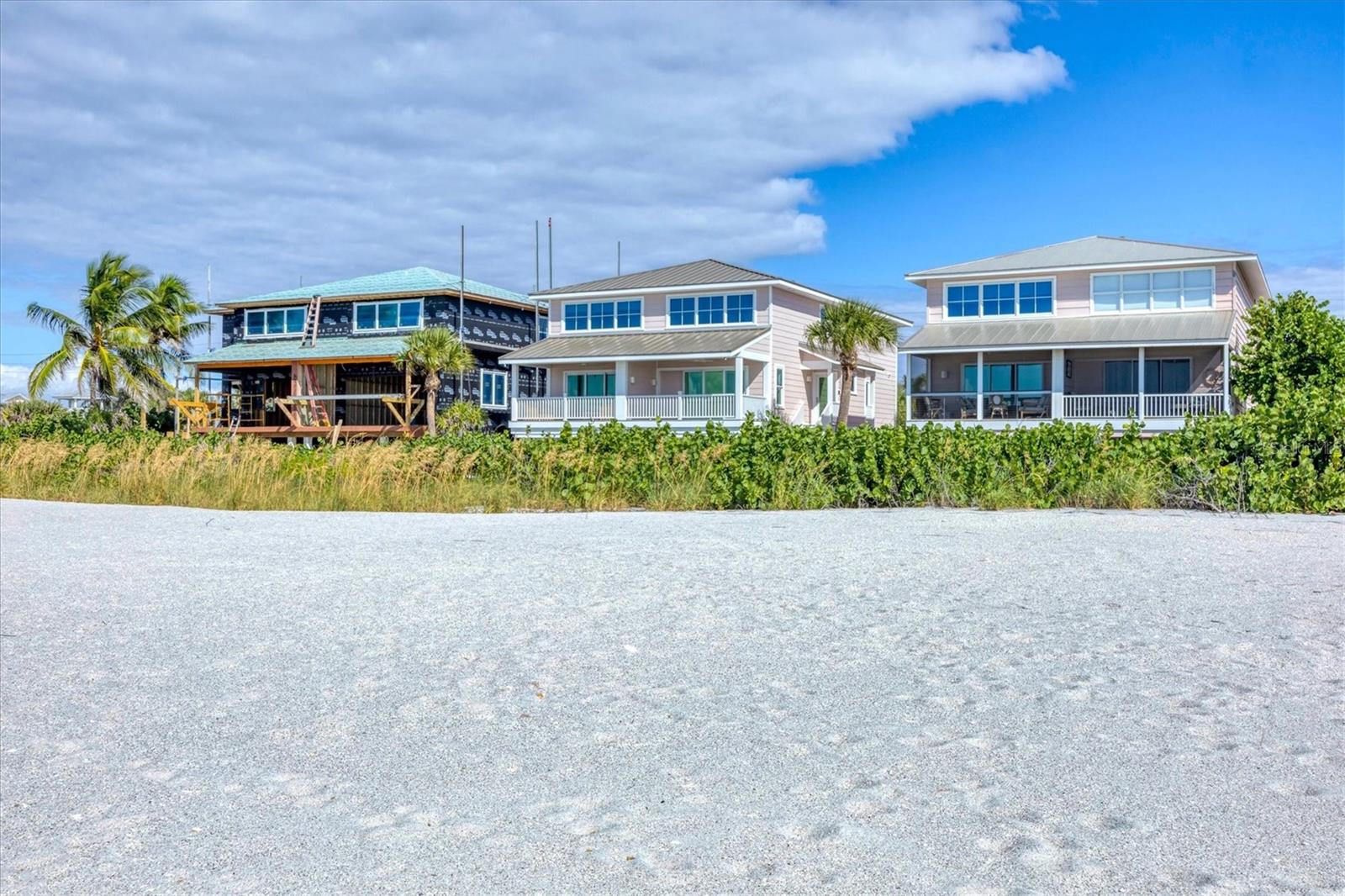 LIGHTHOUSE RESIDENCE 18 - Residential