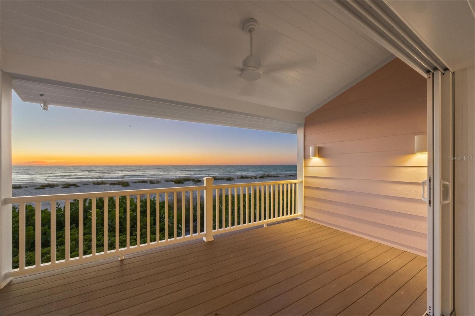 LIGHTHOUSE RESIDENCE 18 - Residential