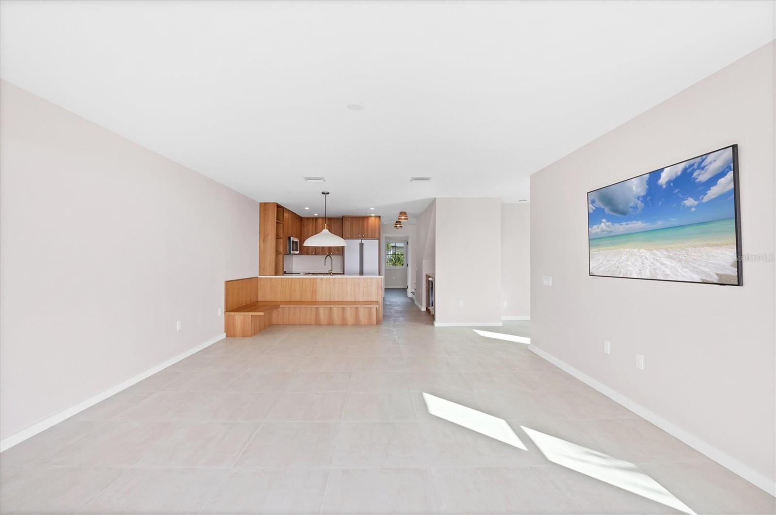 LIGHTHOUSE RESIDENCE 18 - Residential